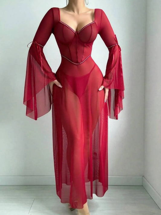 Découvrez Robe Éclipse – Voile Transparent & Corset Sculptant - Chez intimesa